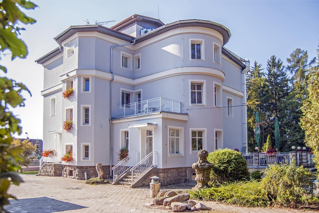 Pension Trautenberk Studenec Exteriör bild