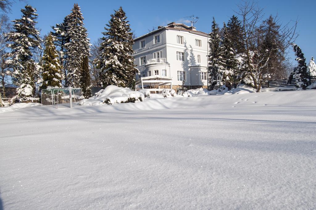 Pension Trautenberk Studenec Exteriör bild
